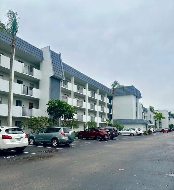 6080 Nw 44th Street - Photo 4