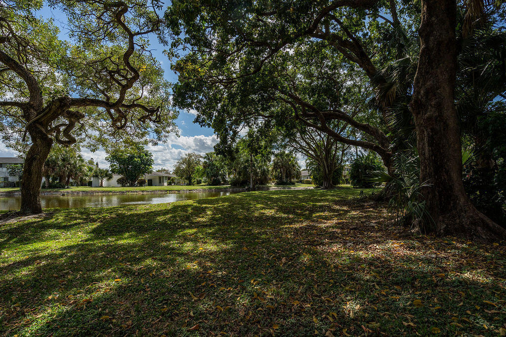 2 Greenway Village N - Photo 22