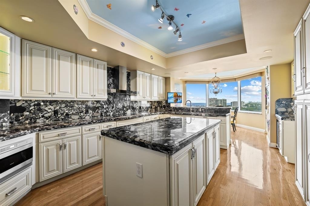 3055 Harbor Drive - Photo 10