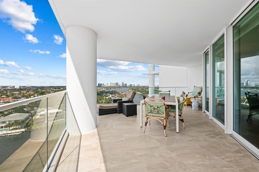 3055 Harbor Drive - Photo 3