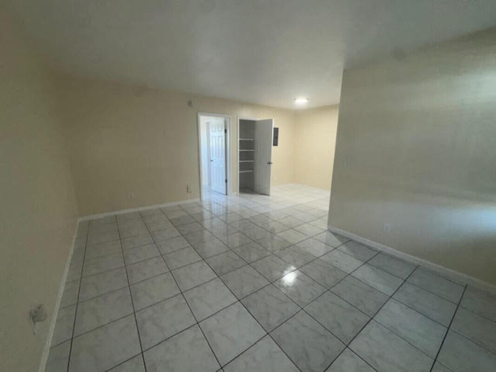 1751 Ne 31st Street - Photo 1