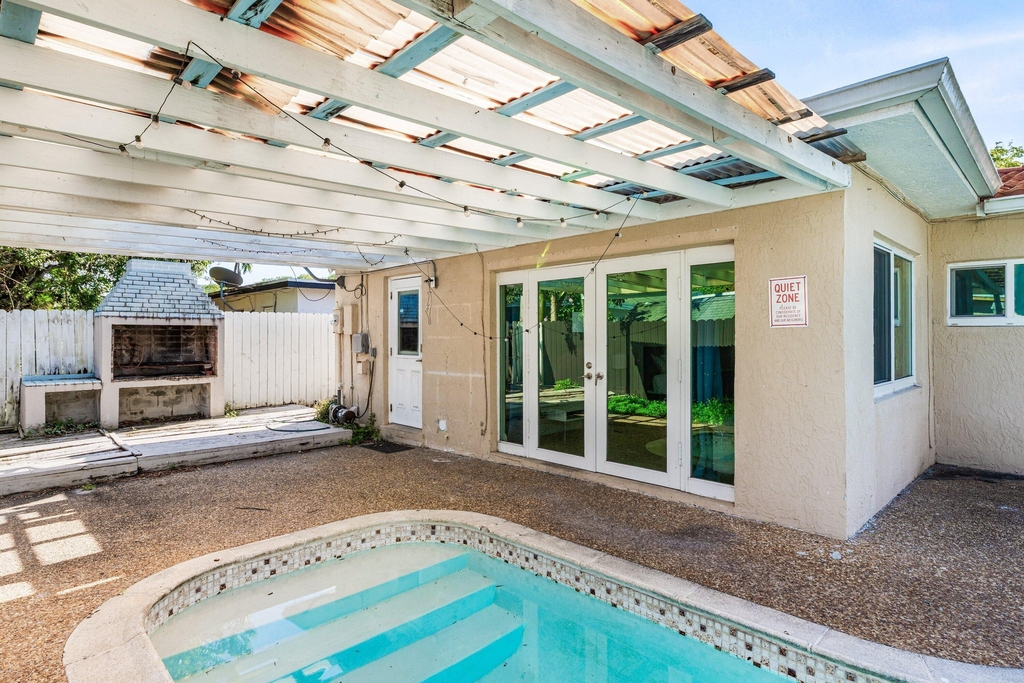 1121 N 66th Terrace - Photo 25