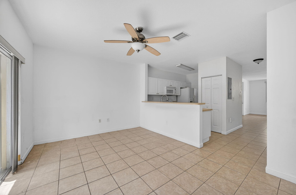 1575 Ne 33rd Avenue - Photo 13