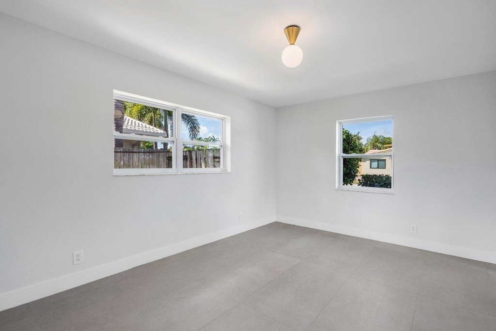 46 Sw 9th Avenue - Photo 20