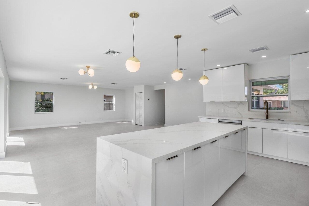 46 Sw 9th Avenue - Photo 10