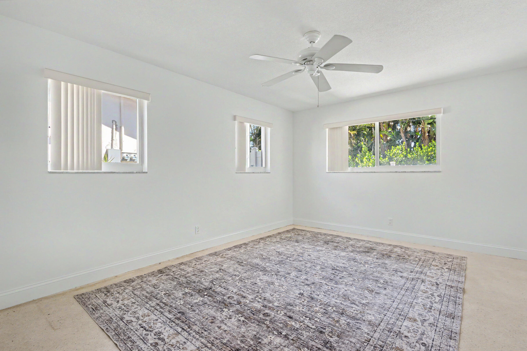 4800 Ne 25th Avenue - Photo 23