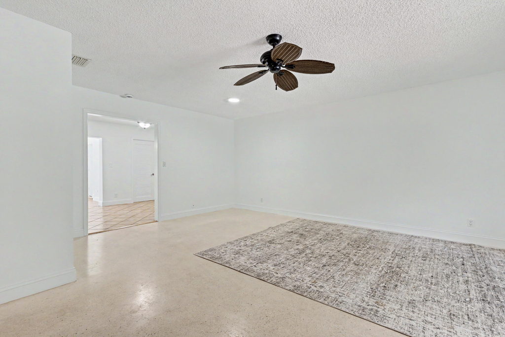 4800 Ne 25th Avenue - Photo 11