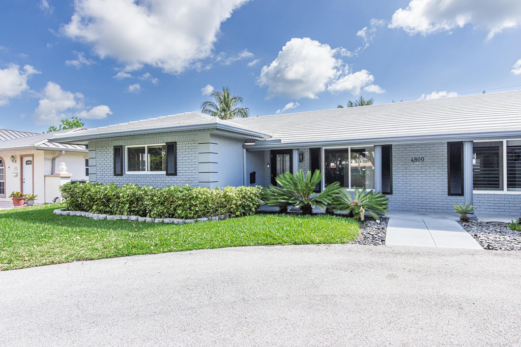 4800 Ne 25th Avenue - Photo 0