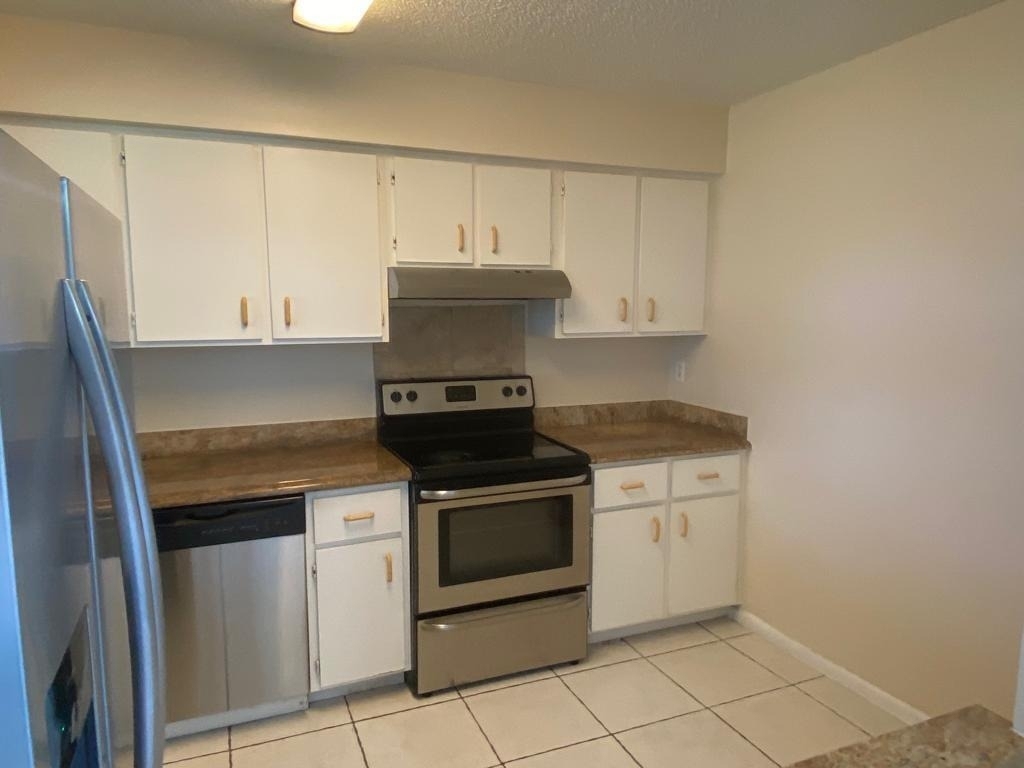 4901 Pier Drive - Photo 2