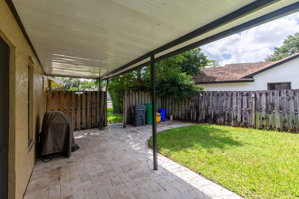 1123 Northumberland Court - Photo 16