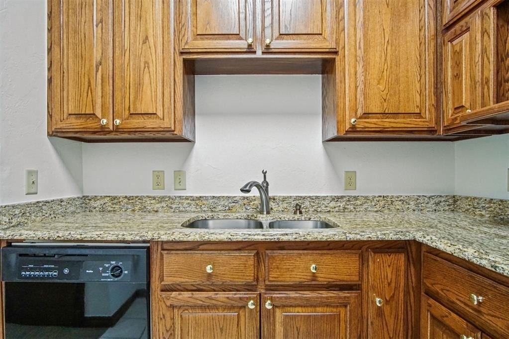 1006 24th Avenue - Photo 18