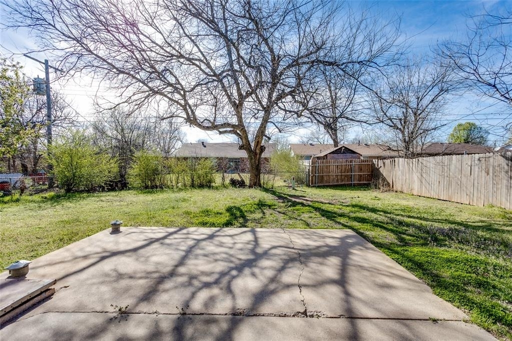 645 Lloyd Avenue - Photo 34