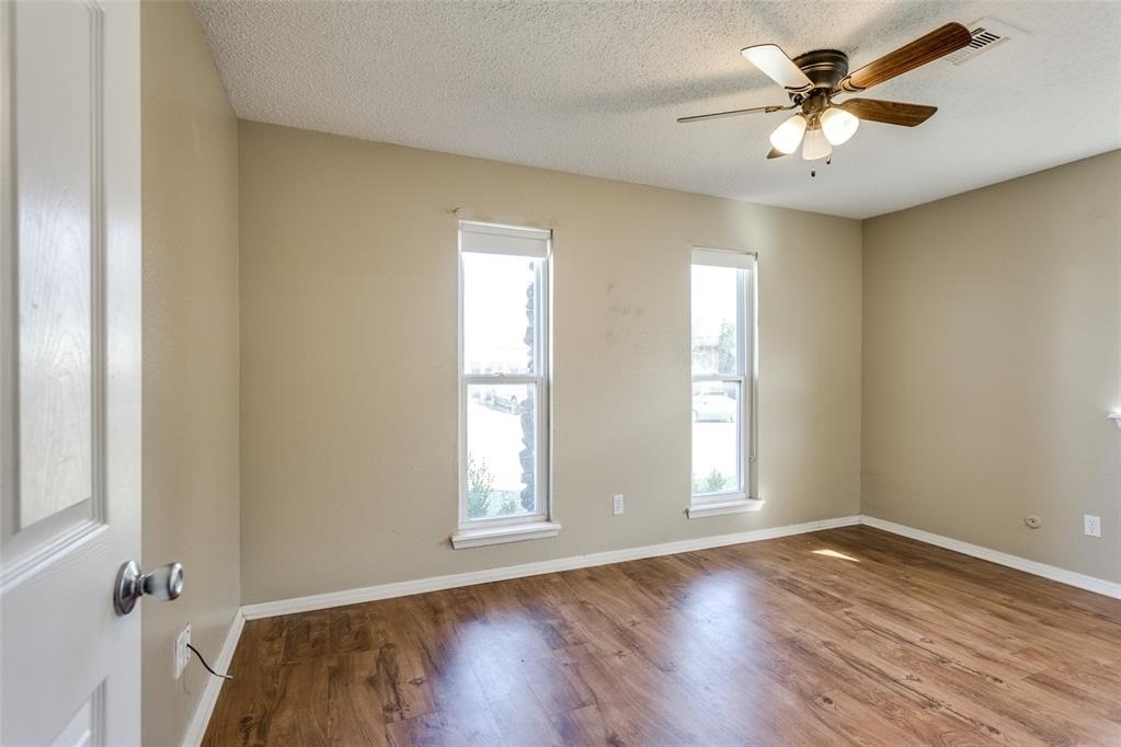 645 Lloyd Avenue - Photo 29