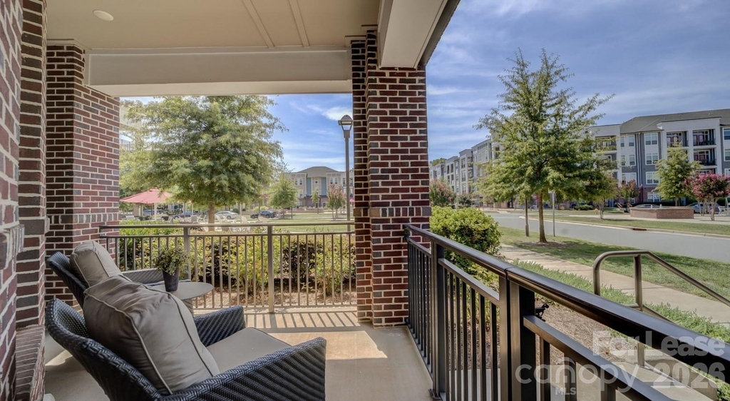 16408 Holly Crest Lane - Photo 35