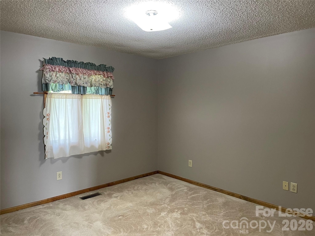 8966 Holdsclaw Road - Photo 13