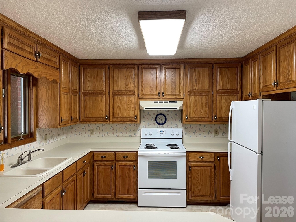 8966 Holdsclaw Road - Photo 3