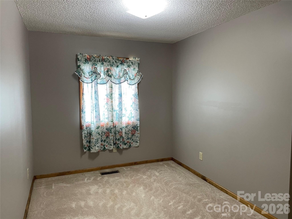 8966 Holdsclaw Road - Photo 10