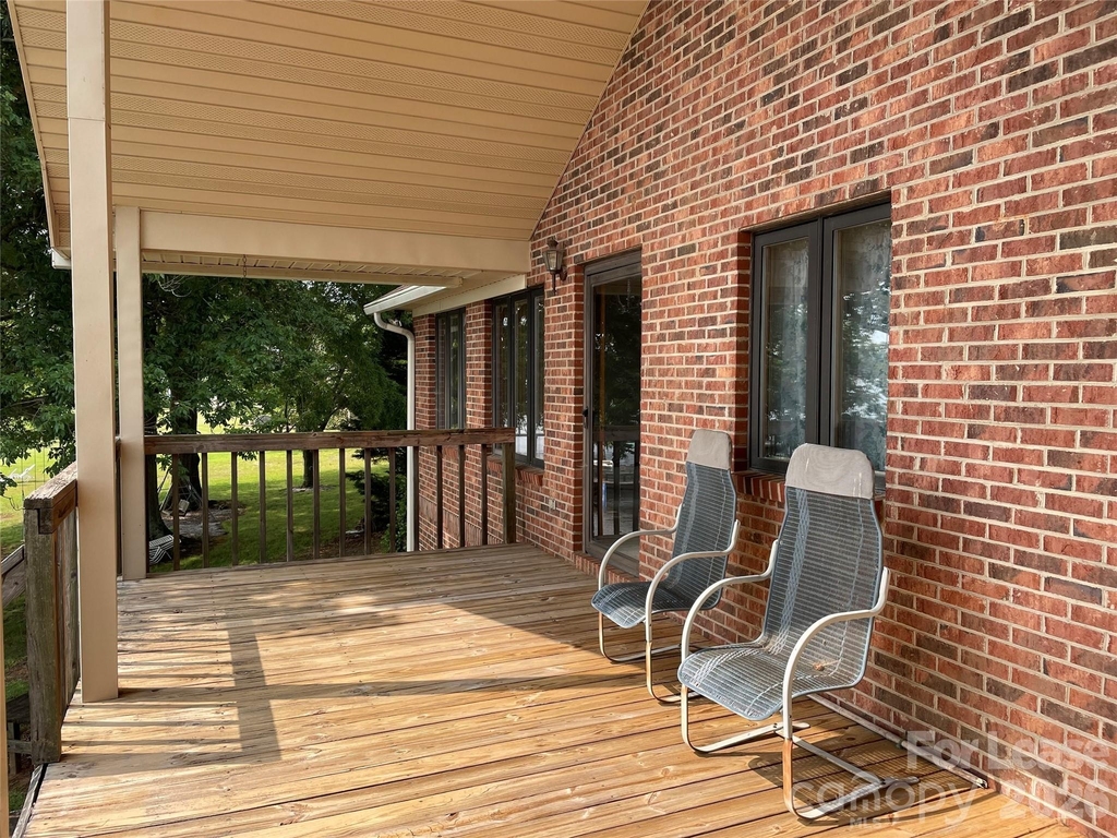 8966 Holdsclaw Road - Photo 24
