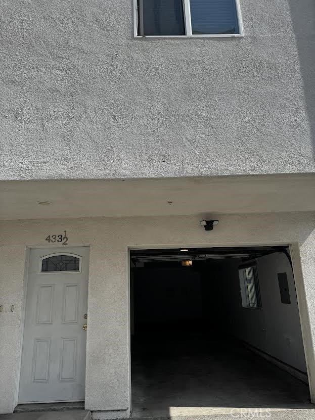 433 1/2 E 30th - Photo 0