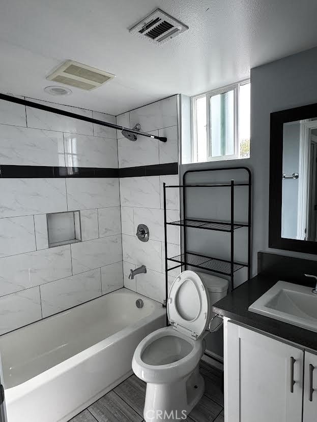 433 1/2 E 30th - Photo 6