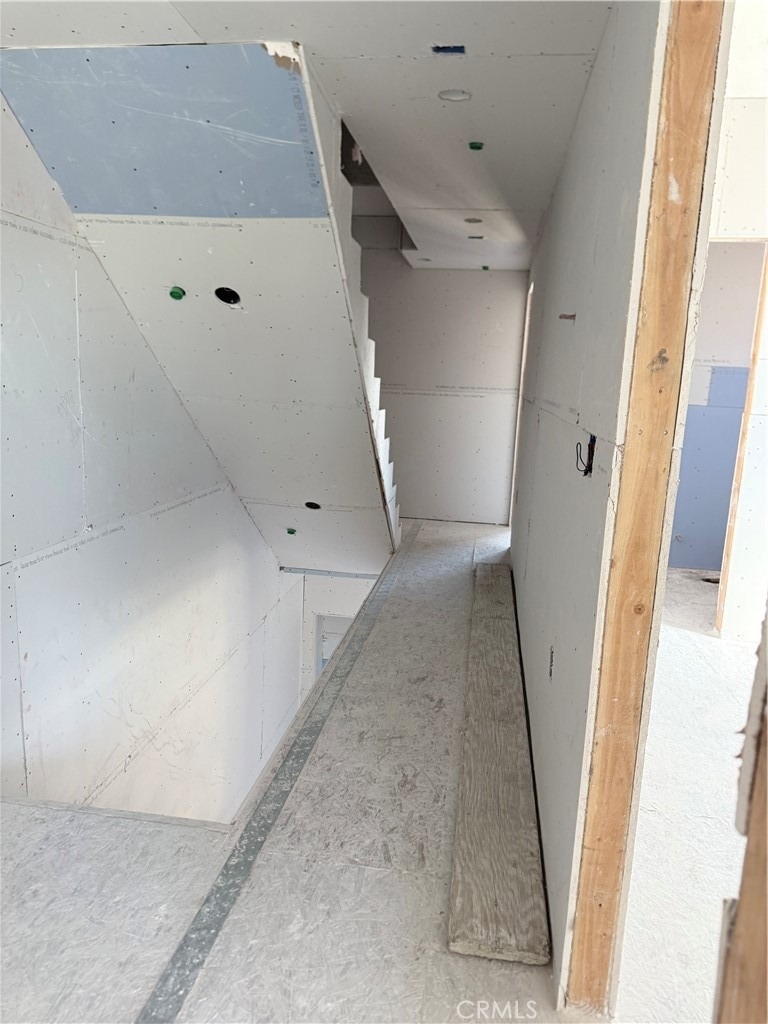 1282 S Leighton Ave. - Photo 3