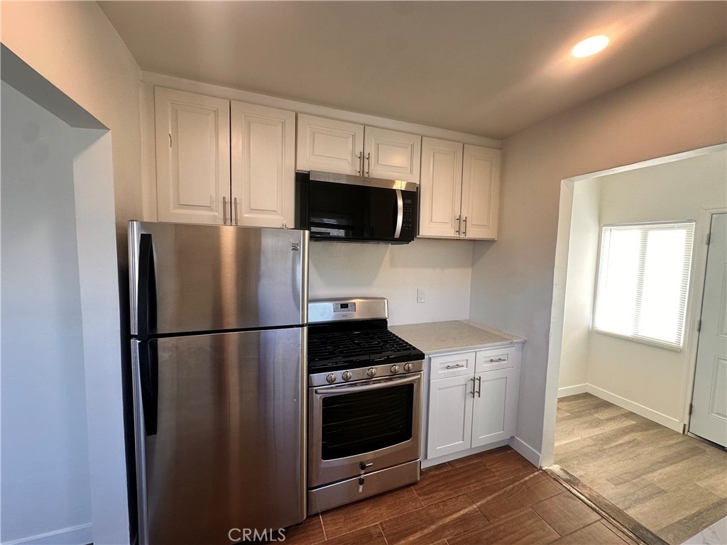 314 Wilshire - Photo 15