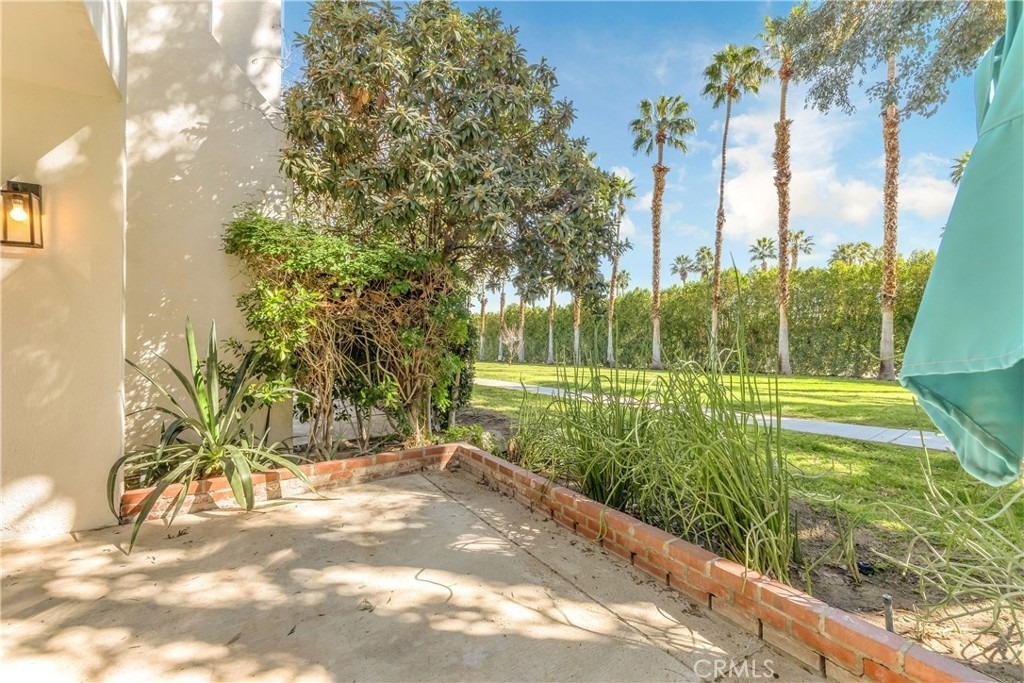 48792 Desert Flower - Photo 14
