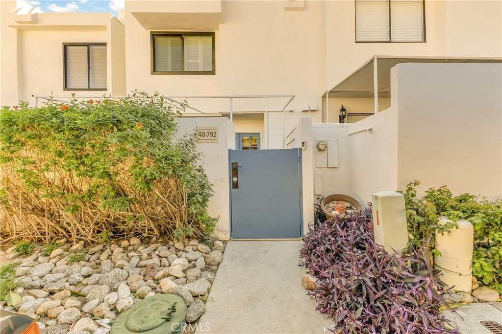 48792 Desert Flower - Photo 1