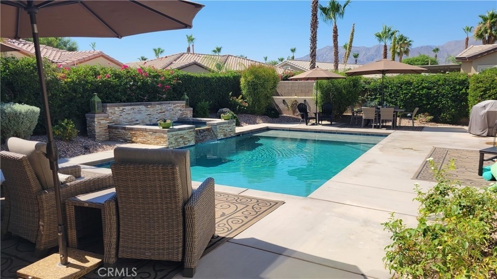 60568 Lace Leaf Court - Photo 0