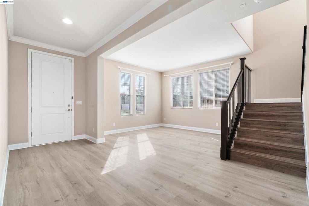967 Dainty Ave. - Photo 1
