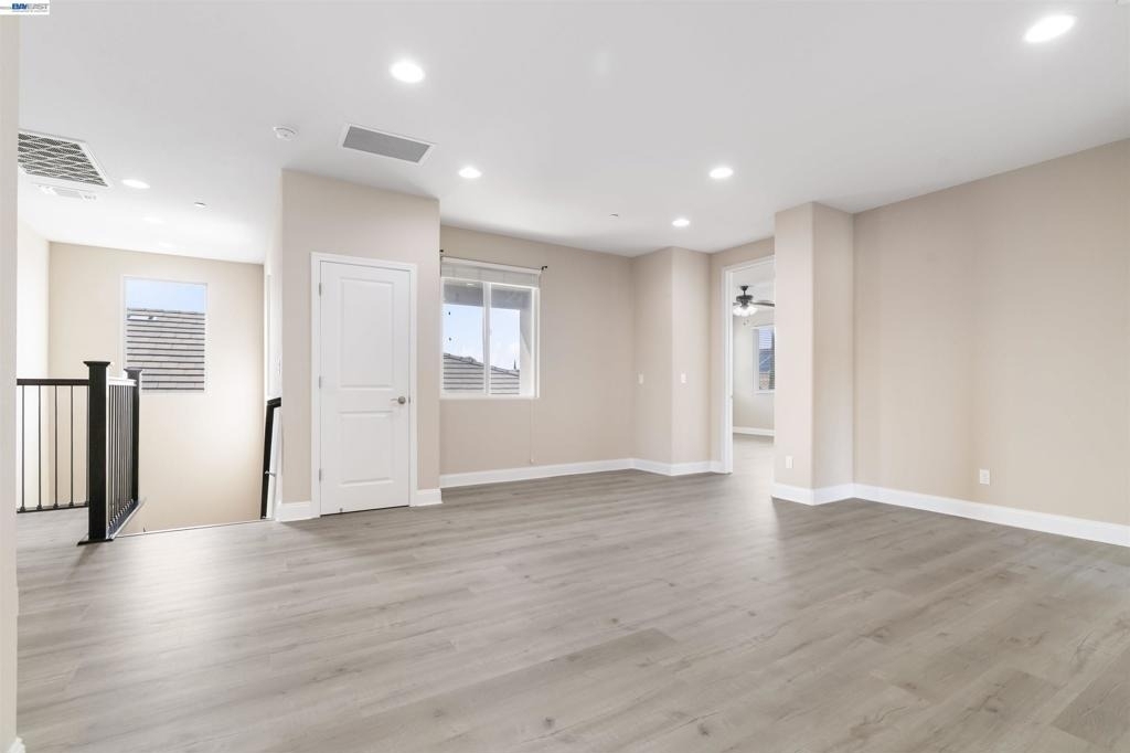 967 Dainty Ave. - Photo 13