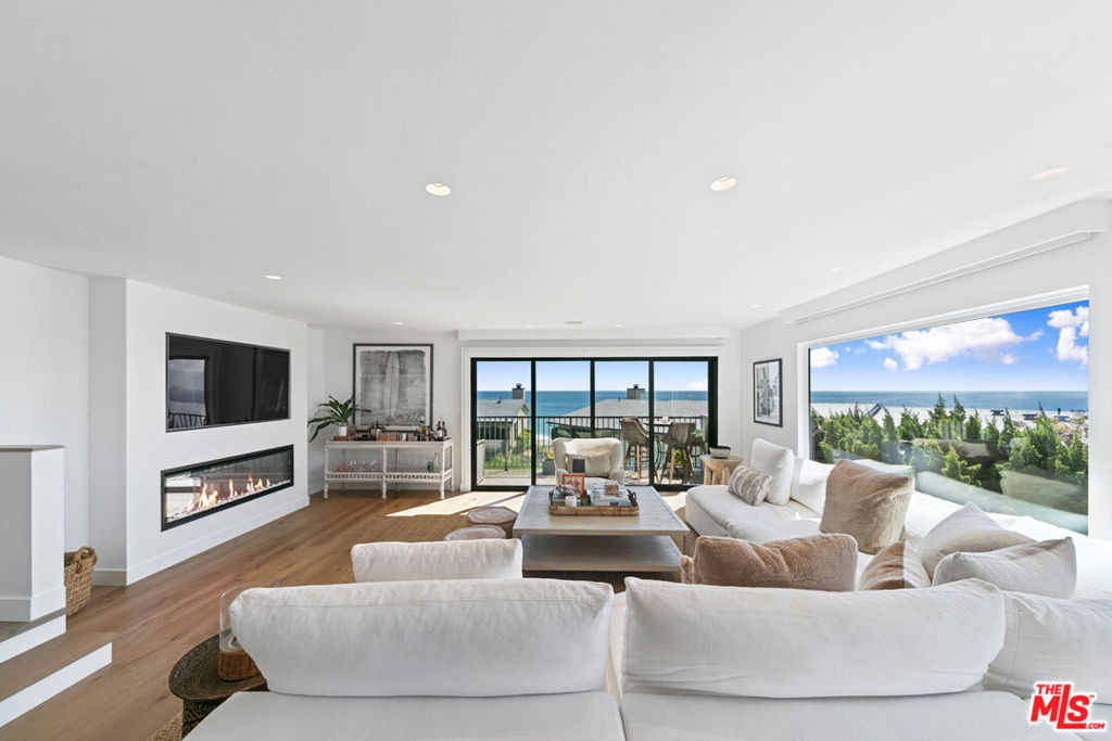 29680 Zuma Bay Way - Photo 2