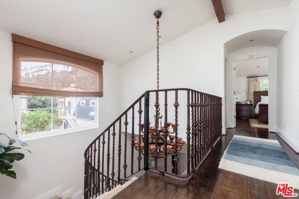 703 Palisades Beach Road - Photo 19
