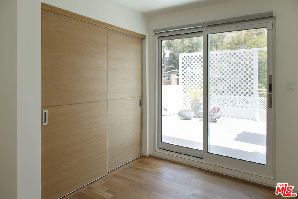444 W Avenue 37 - Photo 18