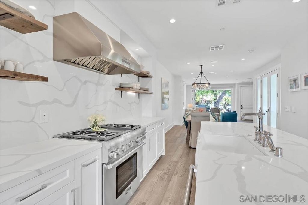 914 B Ave - Photo 12