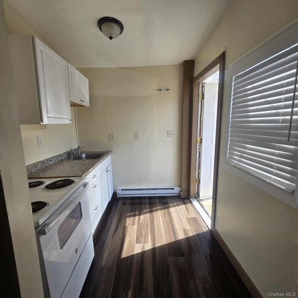 37 Main - Photo 5