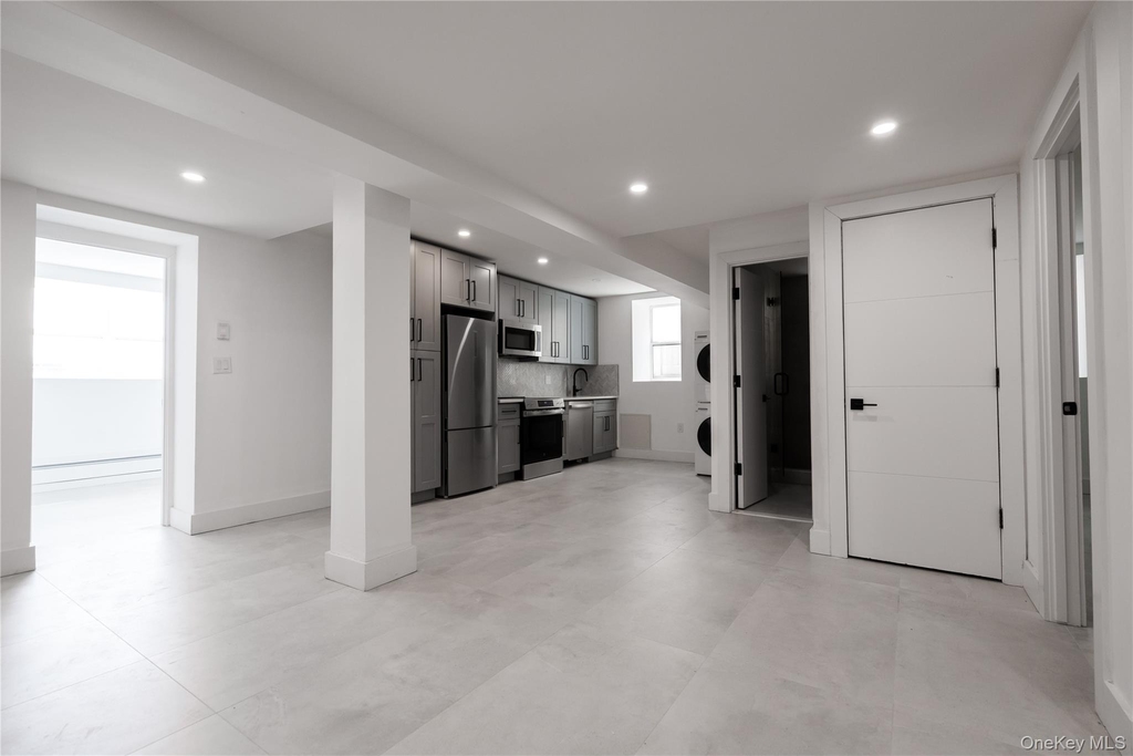315 Bw W Broadway - Photo 5