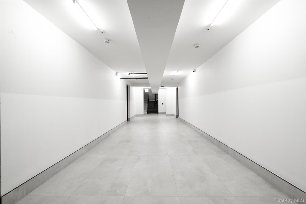 315 Bw W Broadway - Photo 9
