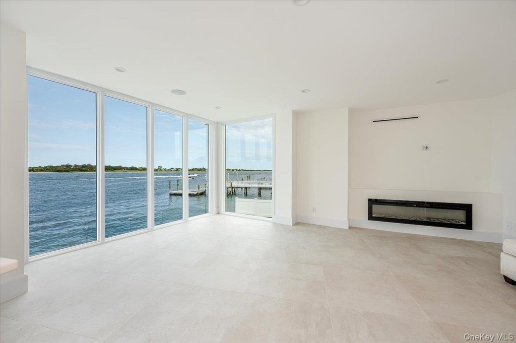 177 Albany Boulevard - Photo 3