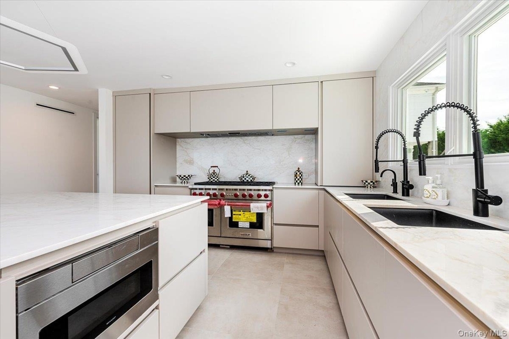 177 Albany Boulevard - Photo 10