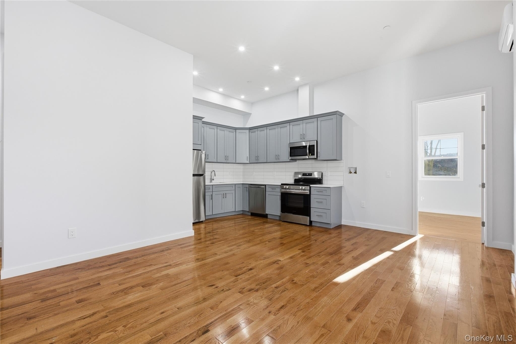 99 Main Street - Photo 1