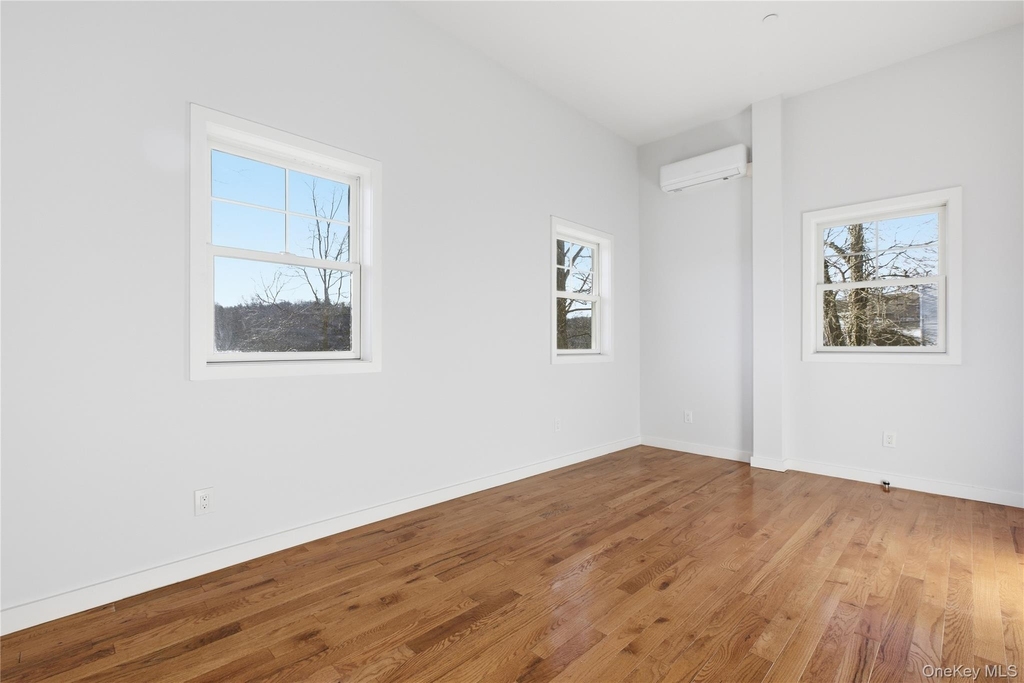 99 Main Street - Photo 7