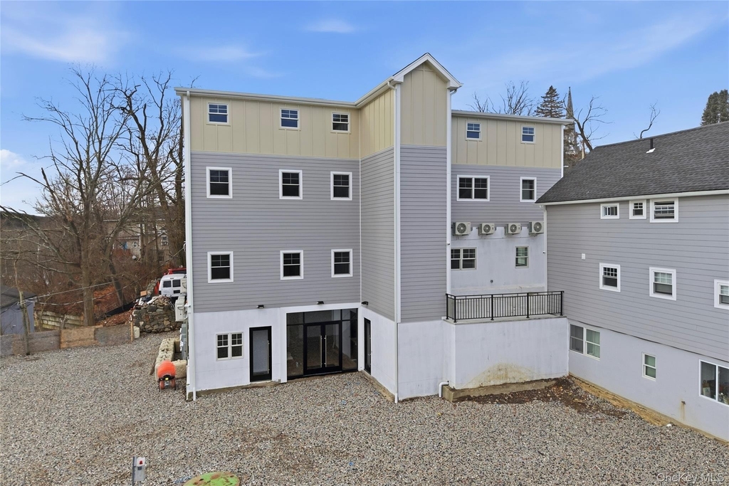 99 Main Street - Photo 10