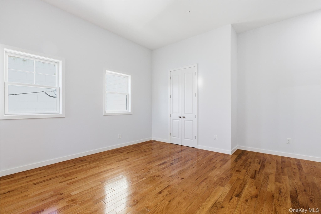 99 Main Street - Photo 4