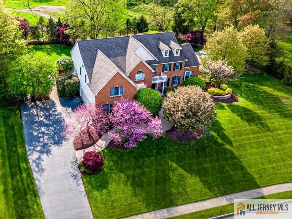 5 Erin Court - Photo 0