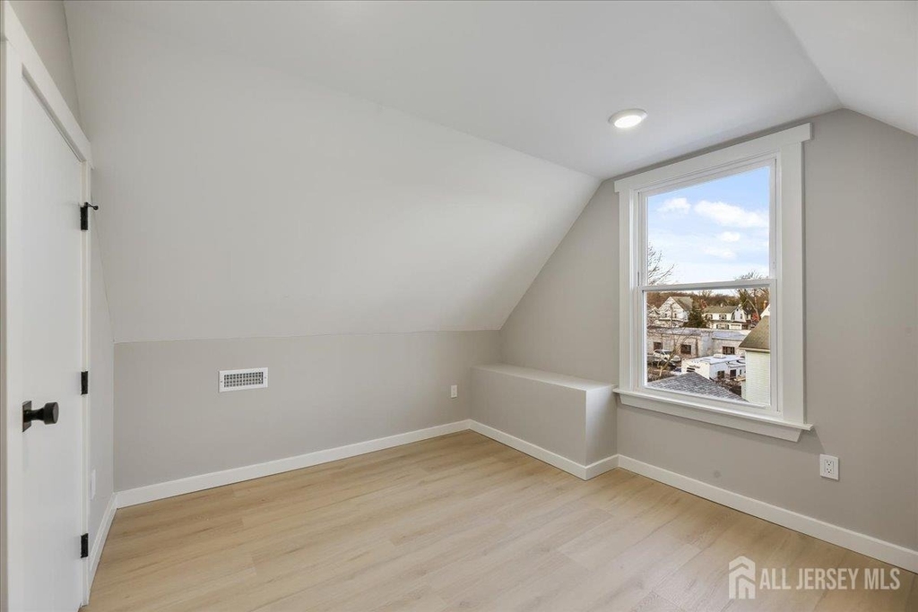 143 Johnston Avenue - Photo 20