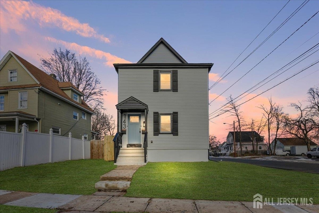 143 Johnston Avenue - Photo 0