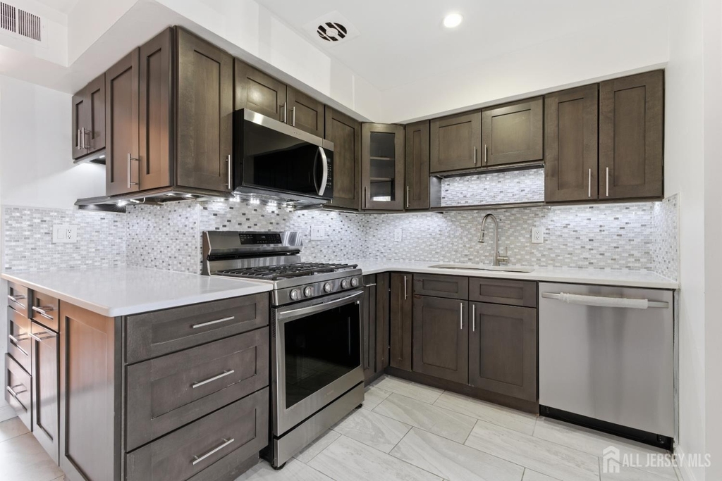 161 Evergreen Road - Photo 6