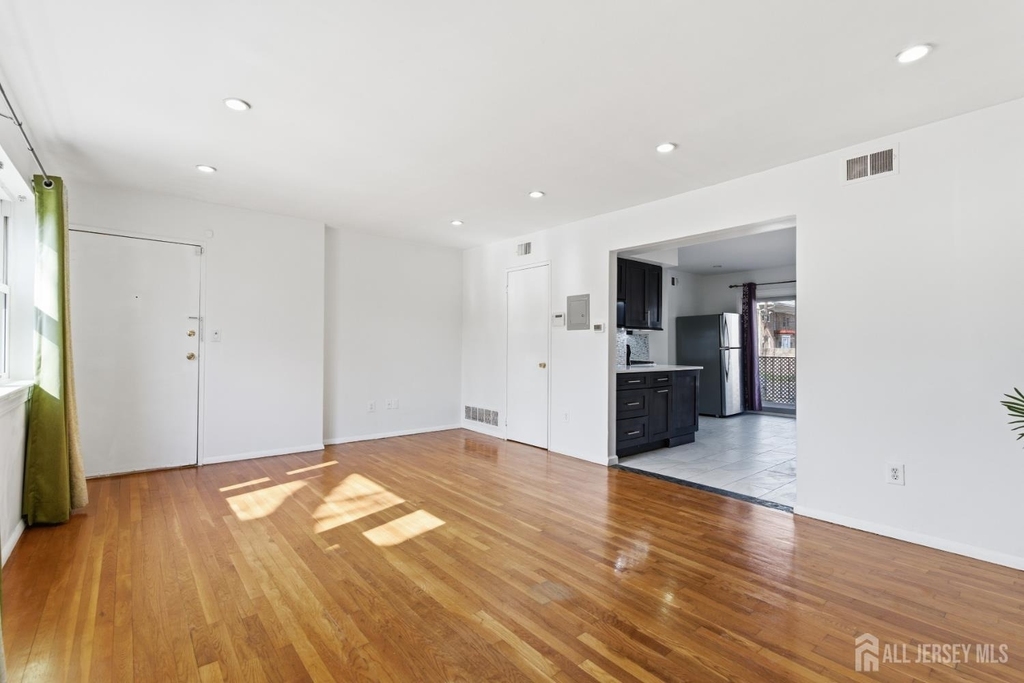 161 Evergreen Road - Photo 5