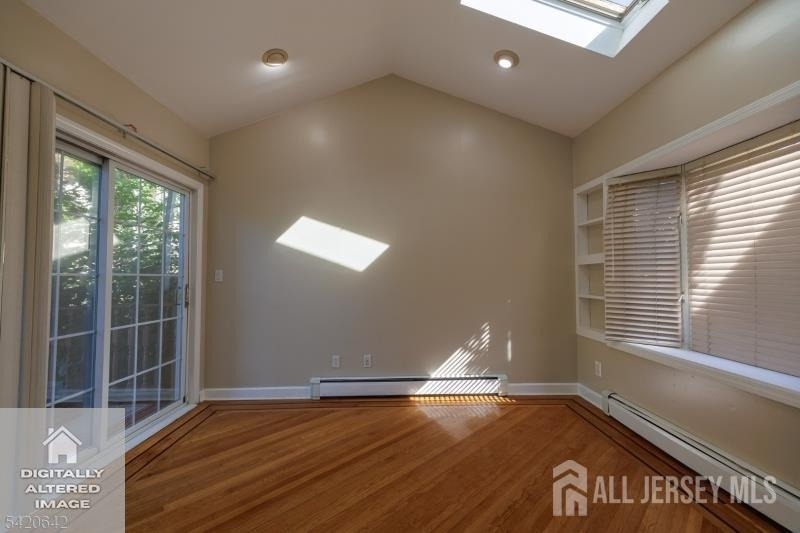 606 N Washington Avenue N - Photo 11